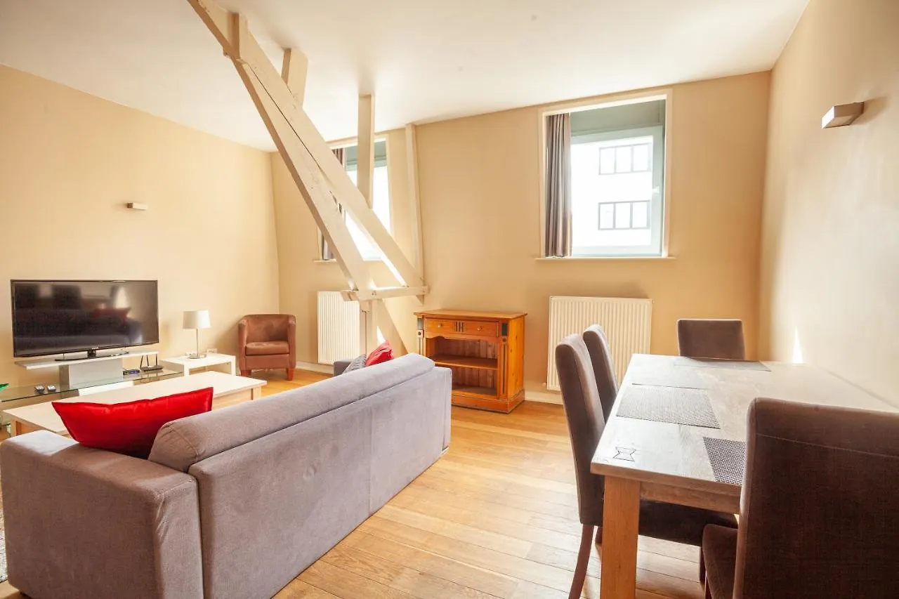 아파트 Luxury Suites Castel By Rikas Hotels 안트베르펜