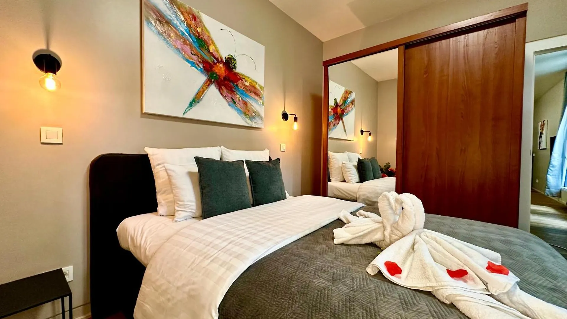 Luxury Suites Castel By Rikas Hotels 안트베르펜