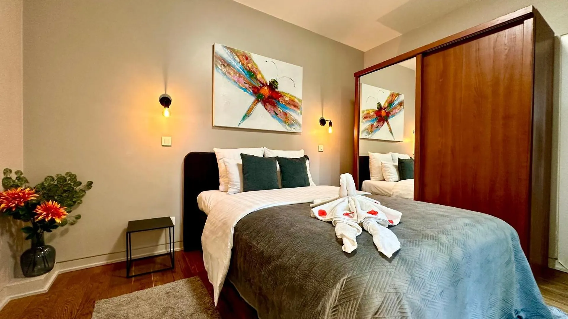 아파트 Luxury Suites Castel By Rikas Hotels 안트베르펜