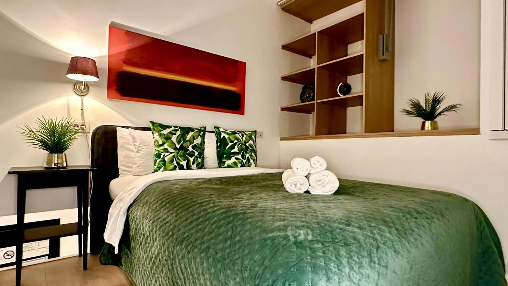 Luxury Suites Castel By Rikas Hotels 안트베르펜